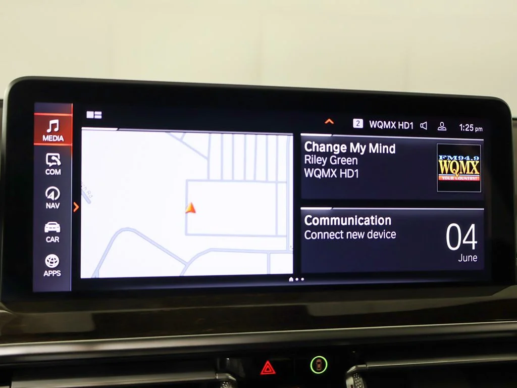 Used 2022 Phytonic Blue Metallic BMW xDrive30i image 49