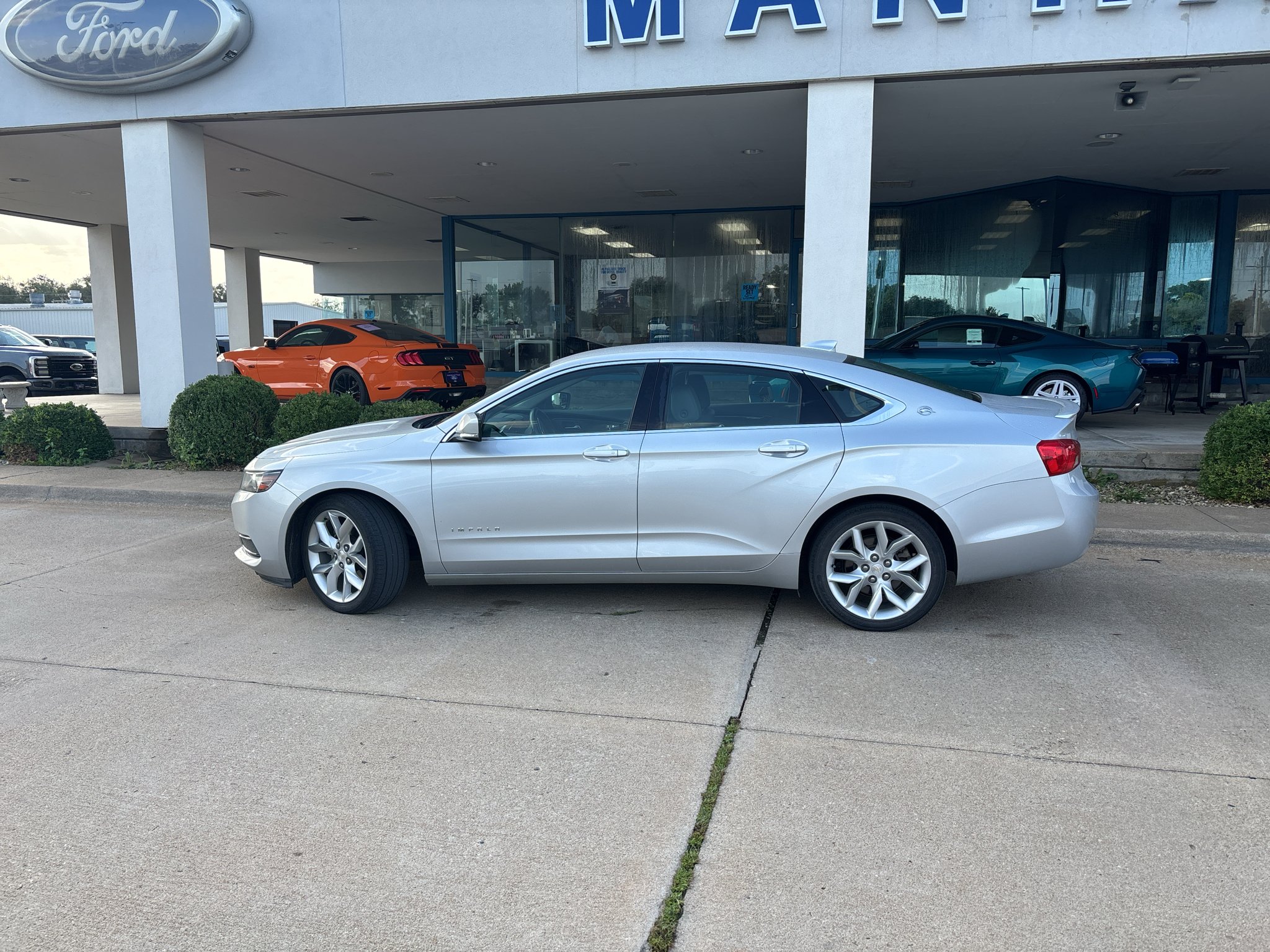 Used 2017 Silver Ice Metallic Chevrolet LT image 12