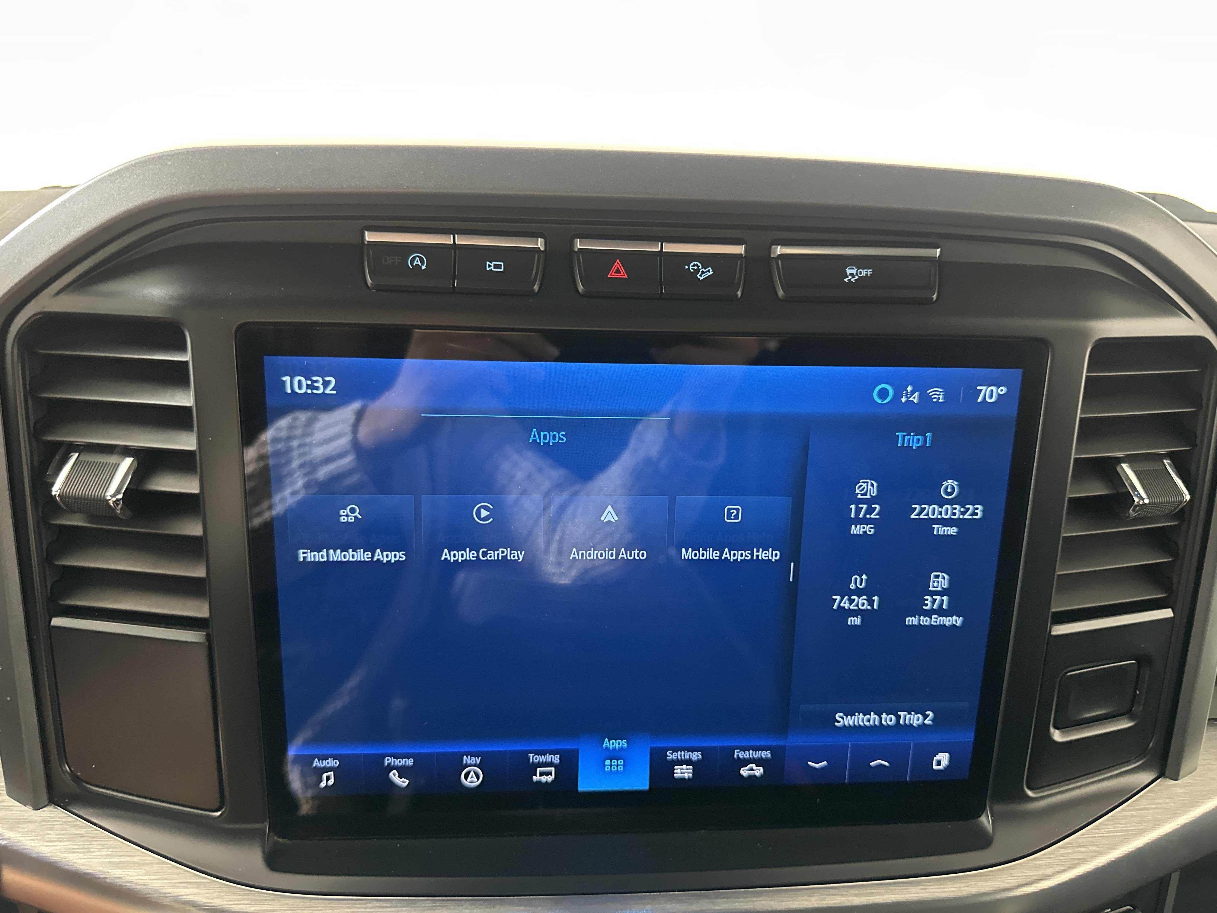 Used 2021  Ford  image 16