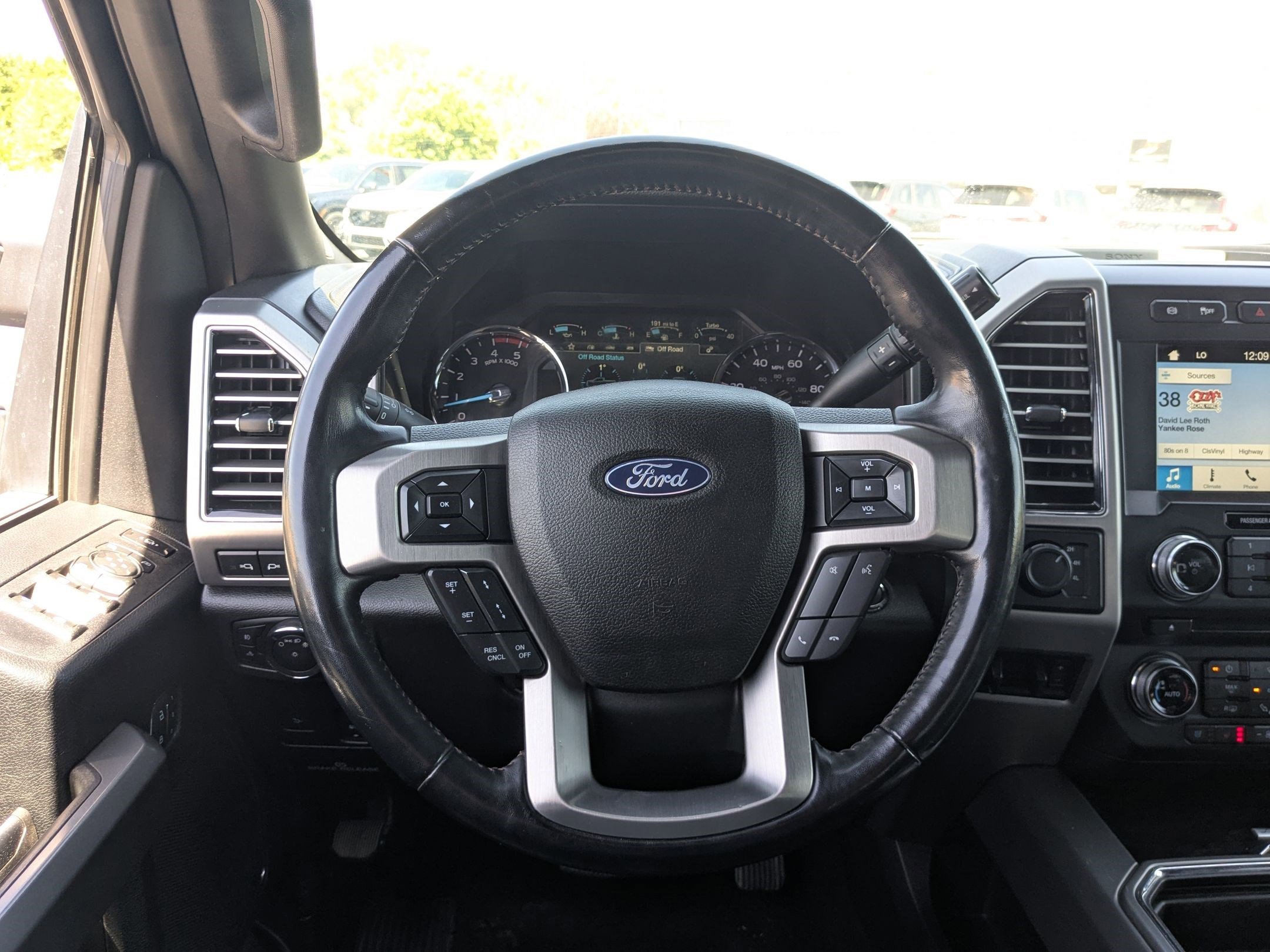 Used 2018 Shadow Black Ford Platinum image 16