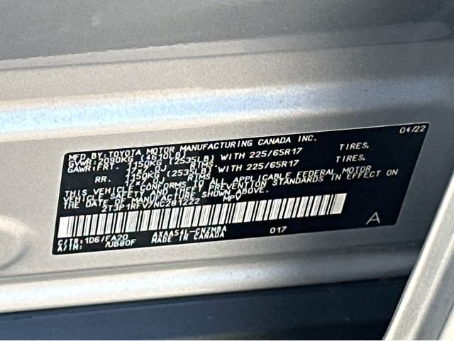 Used 2022 Silver Toyota XLE image 37