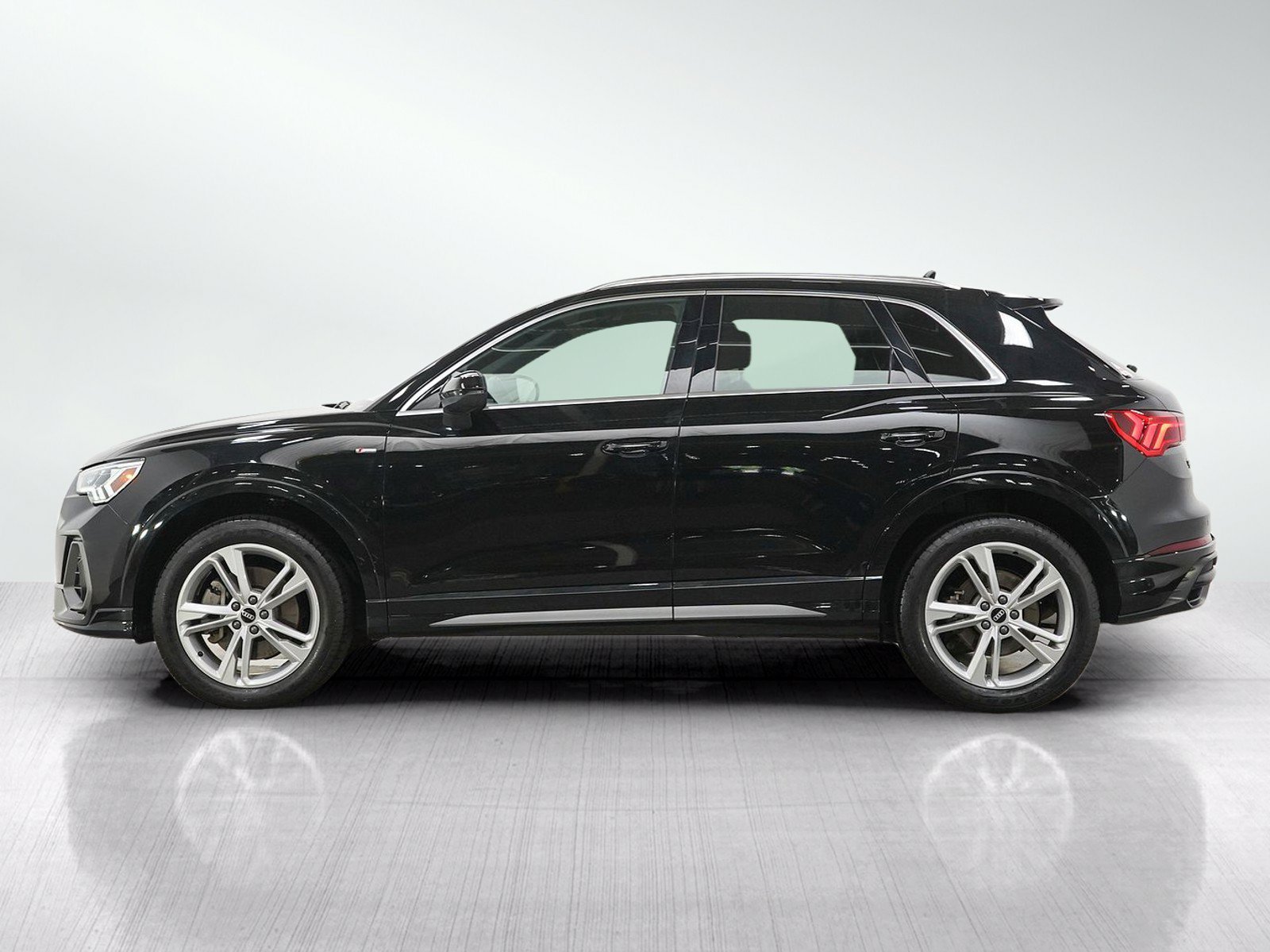 Used 2022 Audi Q3 S Line Premium Plus with VIN WA1EECF30N1046398 for sale in Minneapolis, Minnesota