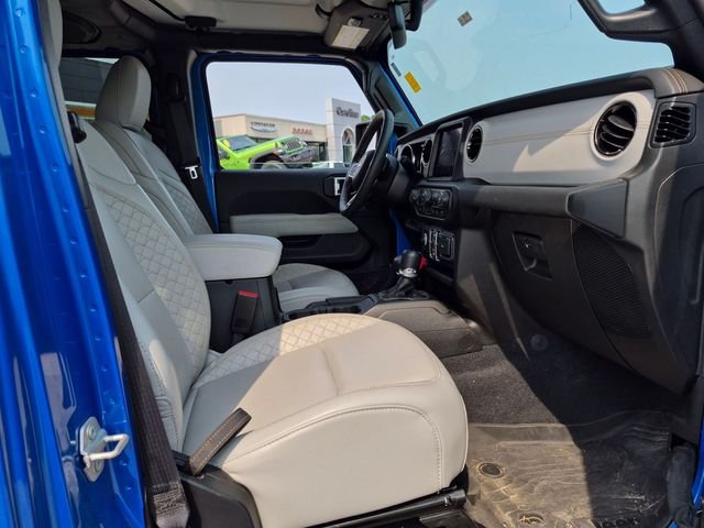 Used 2023 Blue Jeep Overland image 24