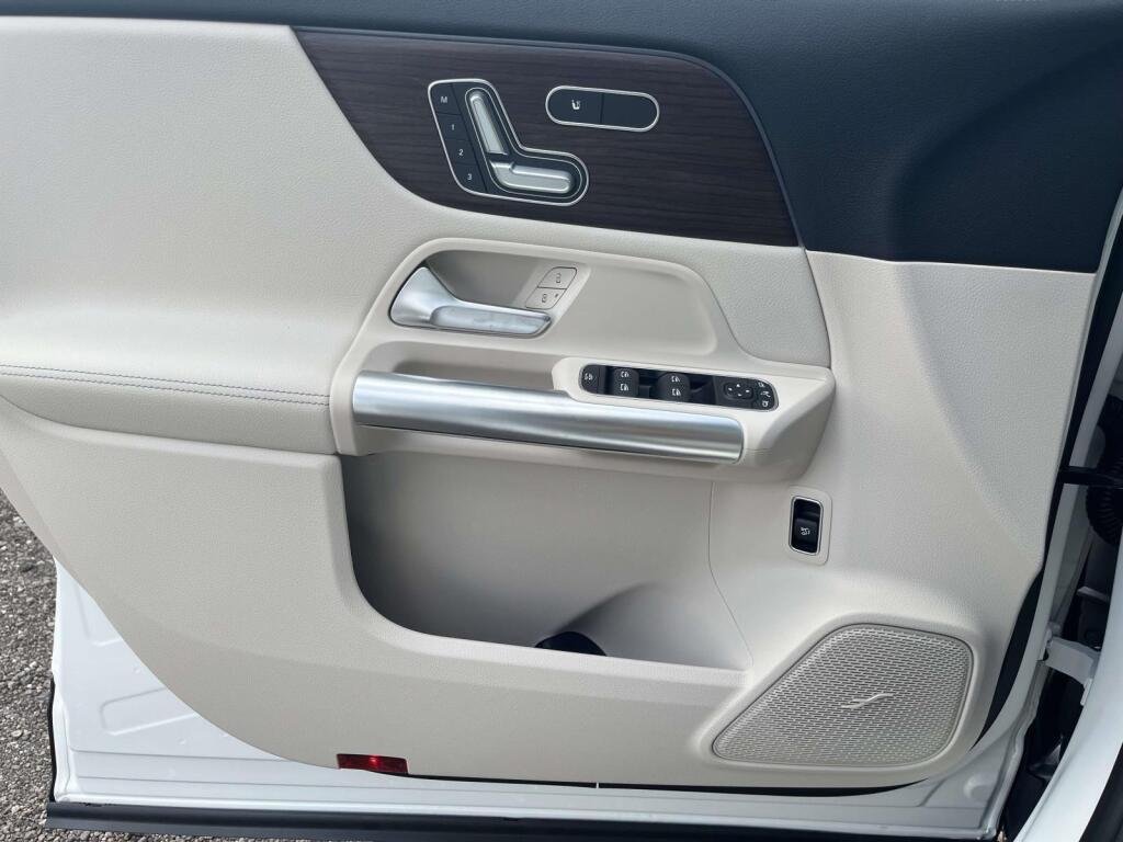 New 2026 Polar White Mercedes-Benz GLA 250 image 29
