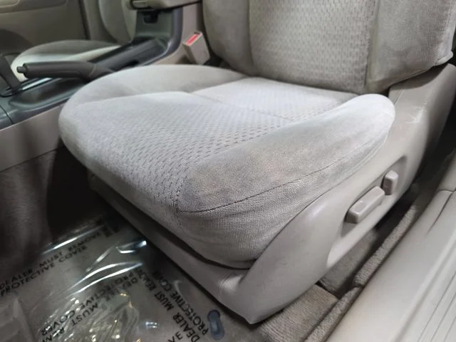 Used 2003 Green Toyota  image 25