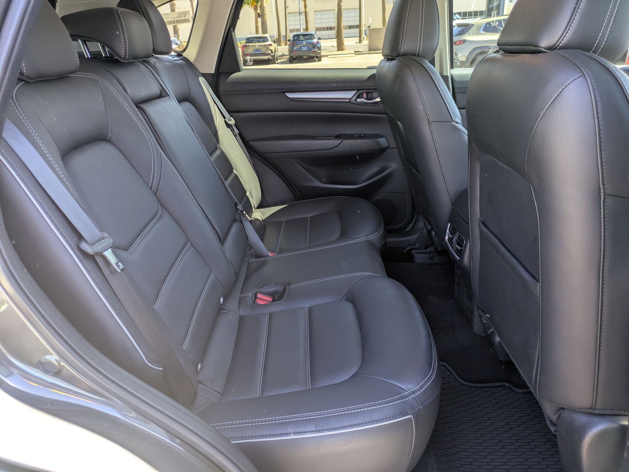 Used 2025 Machine Gray Metallic Mazda 2.5 S Preferred Package image 28