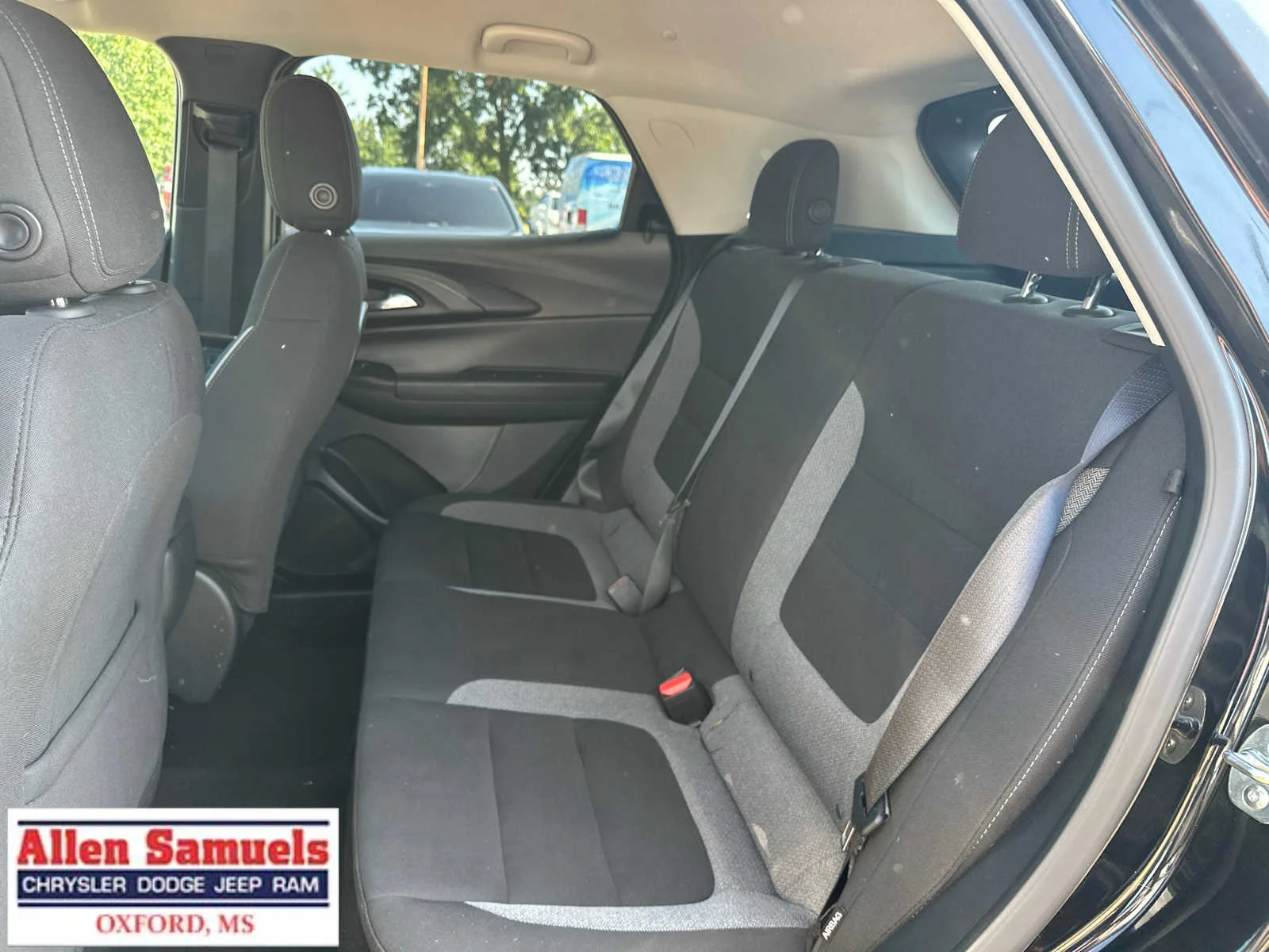 Used 2025 Mosaic Black Metallic Chevrolet LT image 13