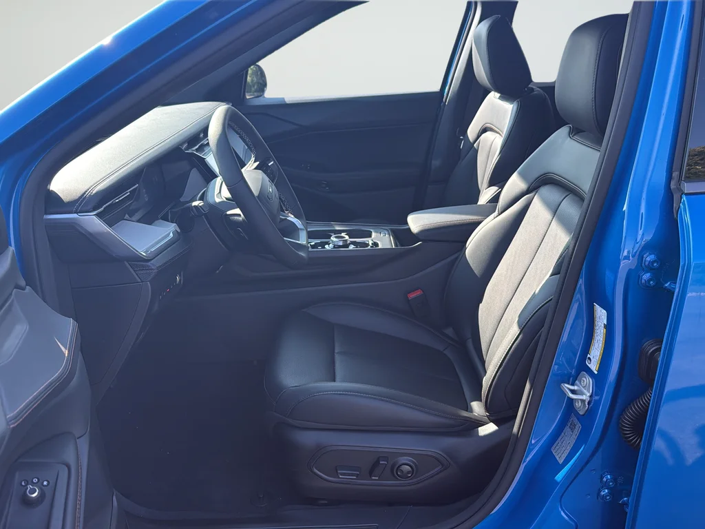 New 2026 Hydro Blue Pearlcoat Jeep Limited image 10