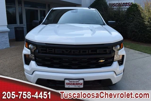 New 2026 Summit White Chevrolet Custom image 4
