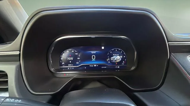Used 2024 Summit White Chevrolet RST image 15