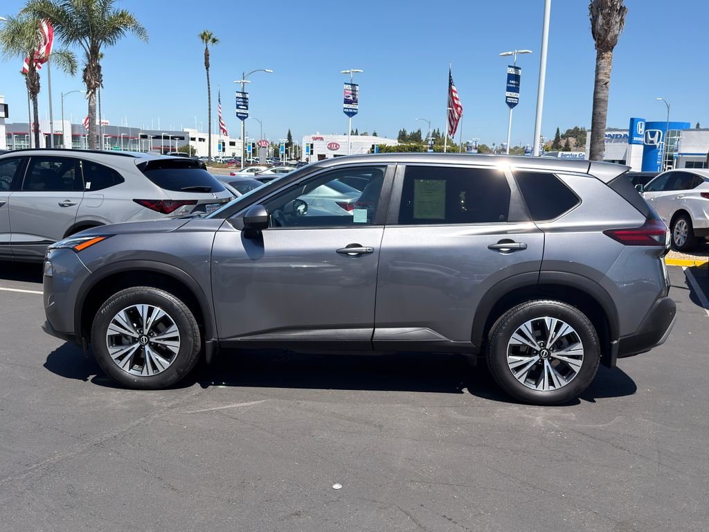 Used 2023 Gray Nissan SV image 7