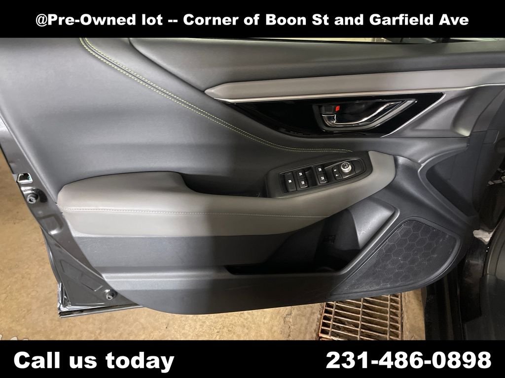 Used 2020 Black Subaru Onyx Edition XT image 15