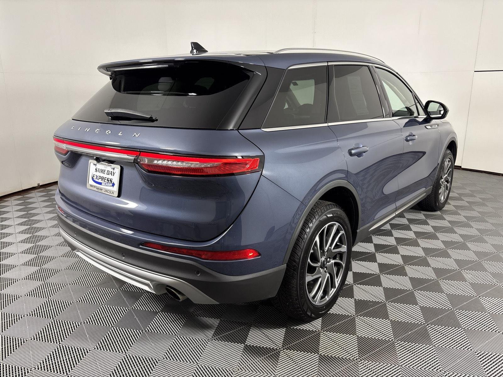 Used 2022 Ocean Drive Blue Metallic Tinted Clearciat Lincoln Standard image 20