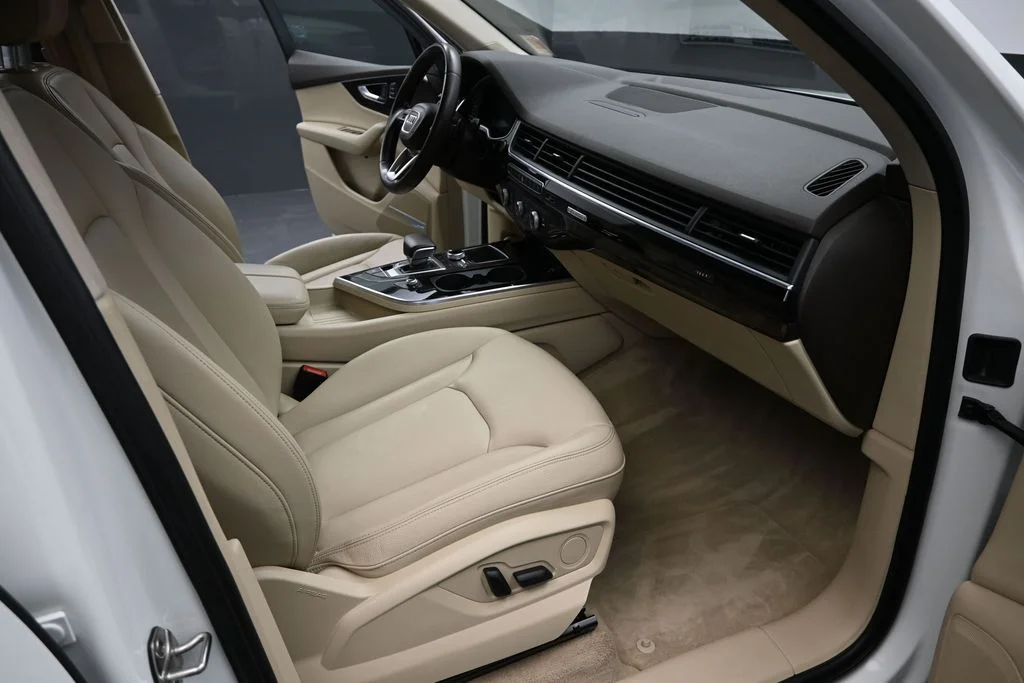 Used 2019 White Audi 55 Premium Plus image 23