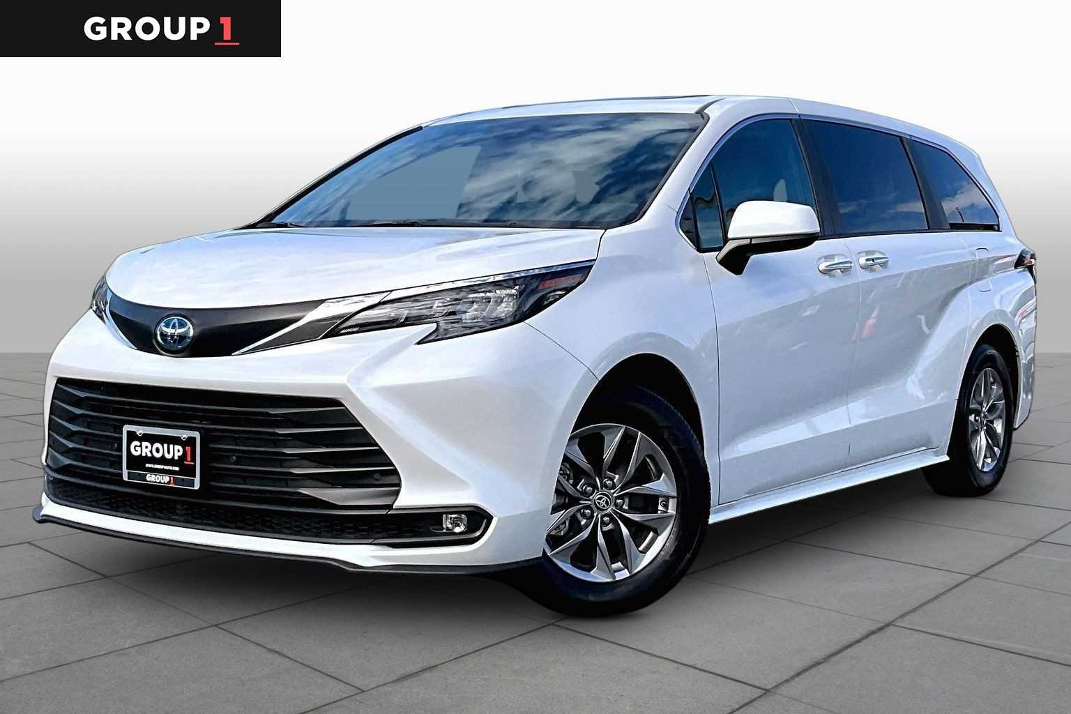 2025 Toyota Sienna XLE