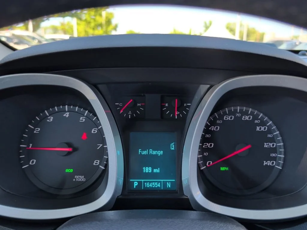 Used 2011 Cardinal Red Metallic Chevrolet LT w/1LT image 17