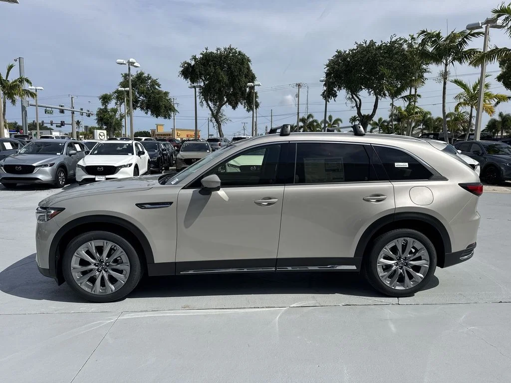 New 2026 Platinum Mazda 3.3 Turbo Premium Plus AWD image 11
