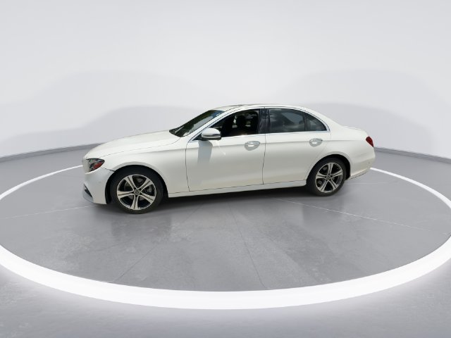 Used 2018 White Mercedes-Benz E 300 image 4