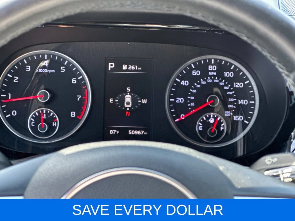 Used 2021 White Kia EX image 12
