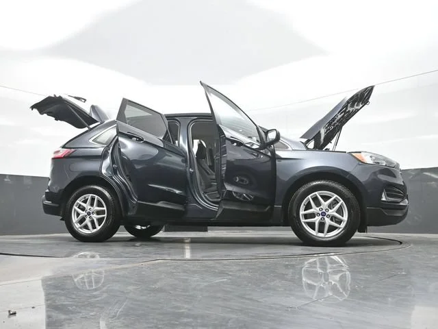 Used 2022 Blue Ford SEL image 31