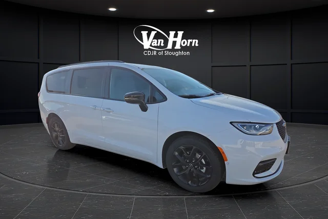 New 2026 Bright White Clear-Coat Exterior Paint Chrysler Select image 1