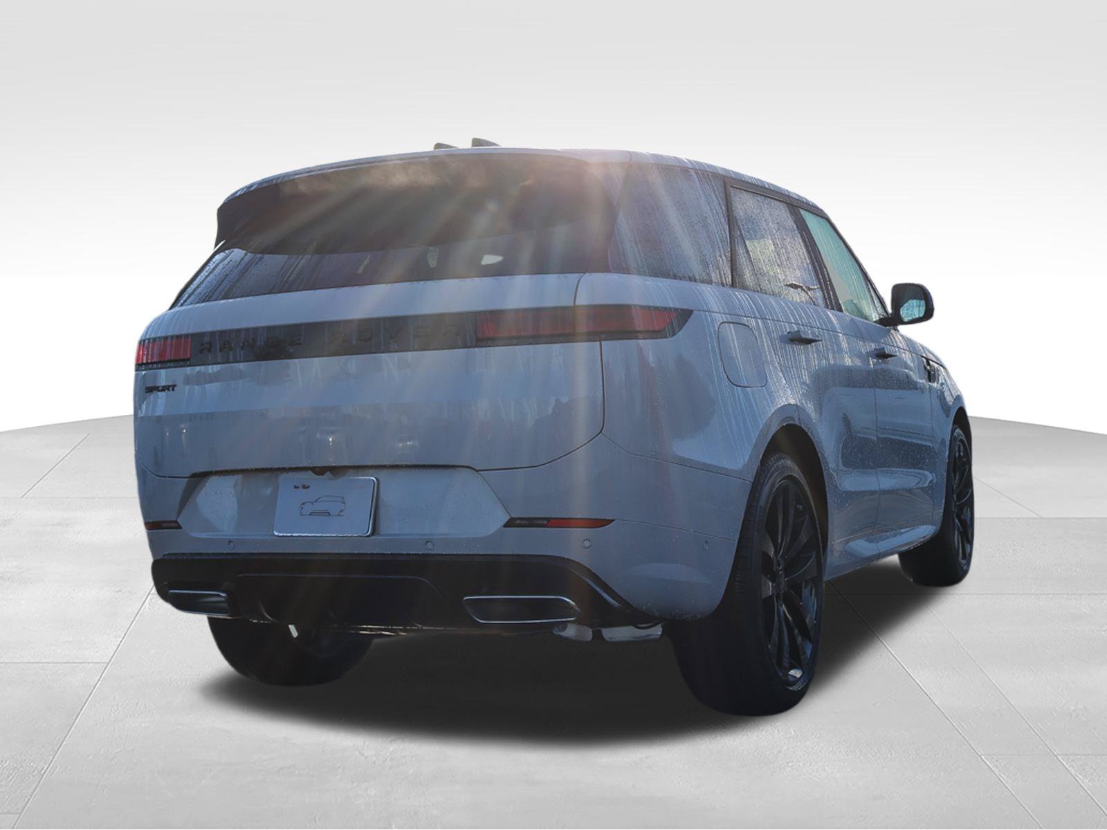 New 2026 Borasco Grey LAND ROVER Dynamic SE image 5