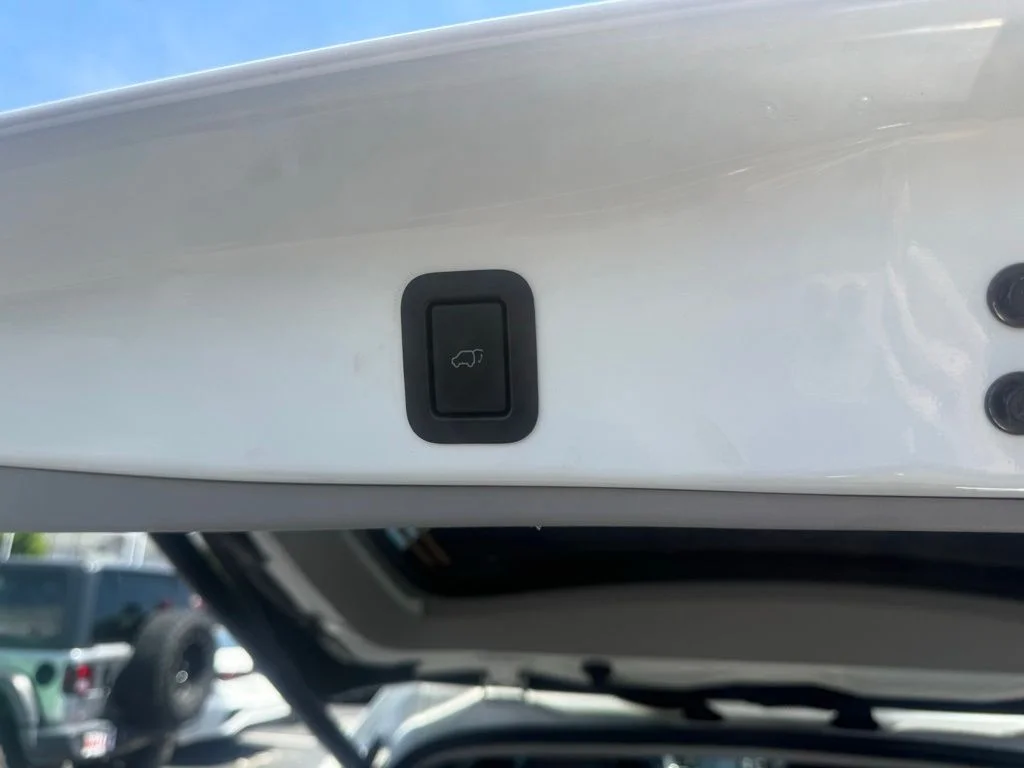 Certified Used 2019 Blizzard Pearl Toyota XLE image 48