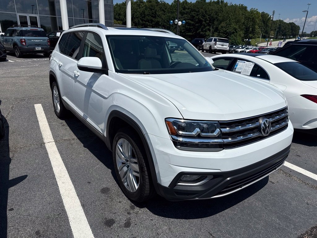 Used 2019 White Volkswagen SEL image 3
