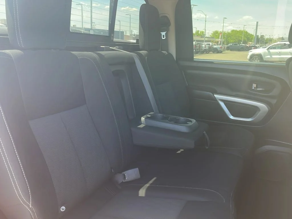 Used 2017 Cayenne Red Nissan SV image 22