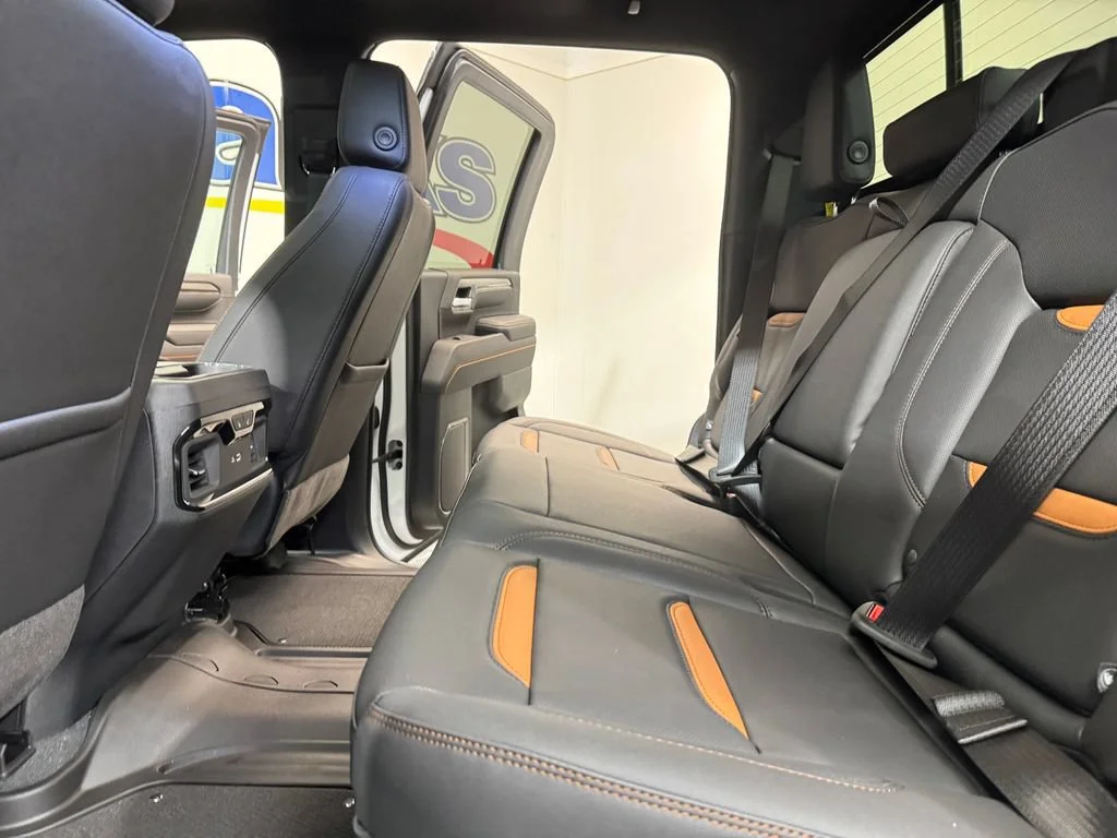 2026 GMC Sierra 2500HD AT4 - Photo 14