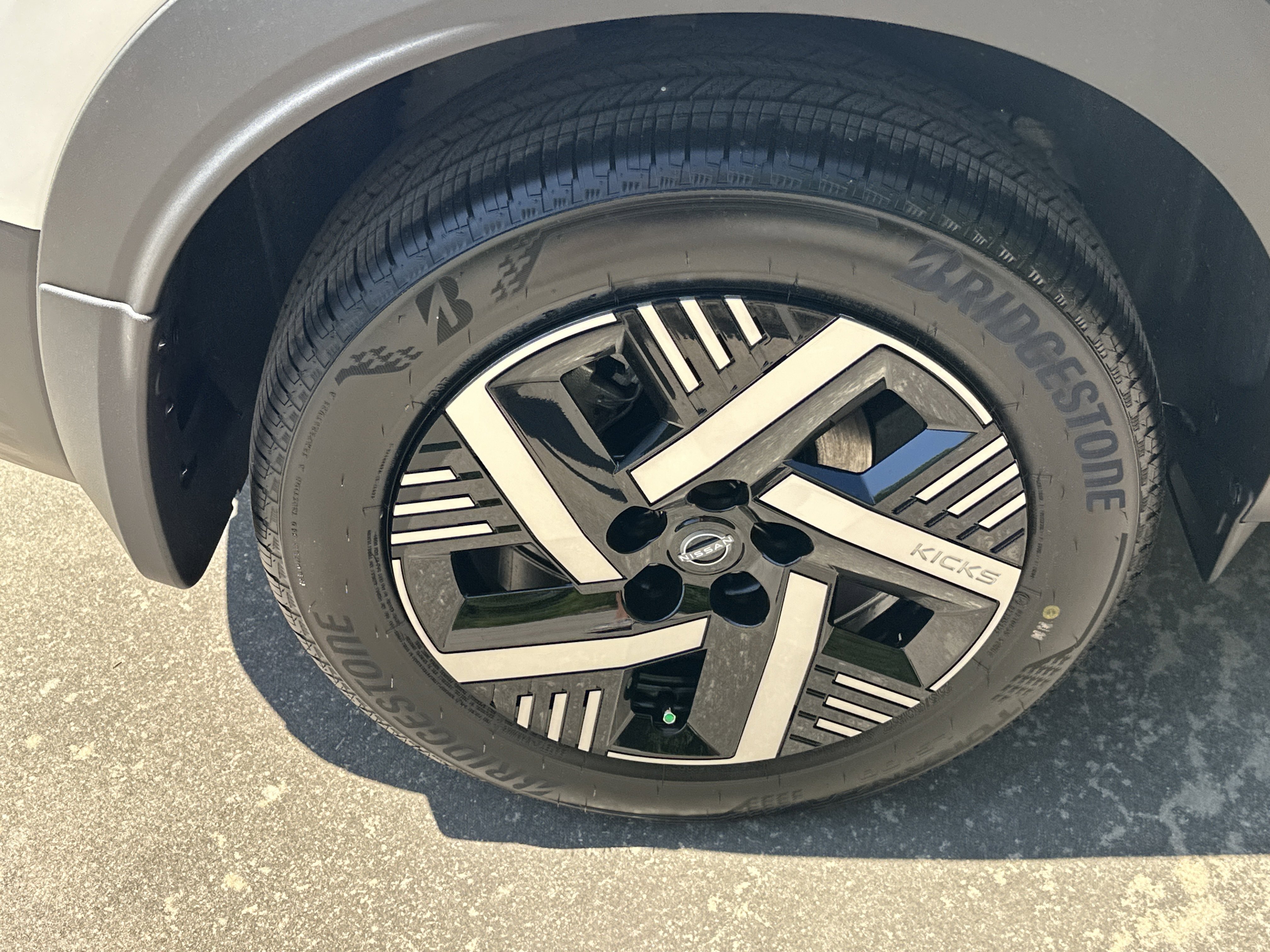 New 2026 Aspen White Tricoat Nissan SV image 18