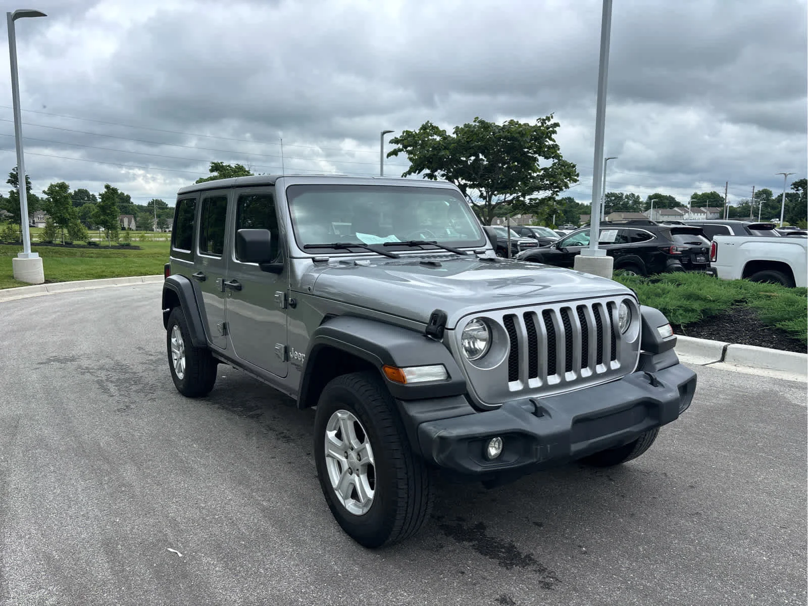 2021 Jeep Wrangler Sport S's photo