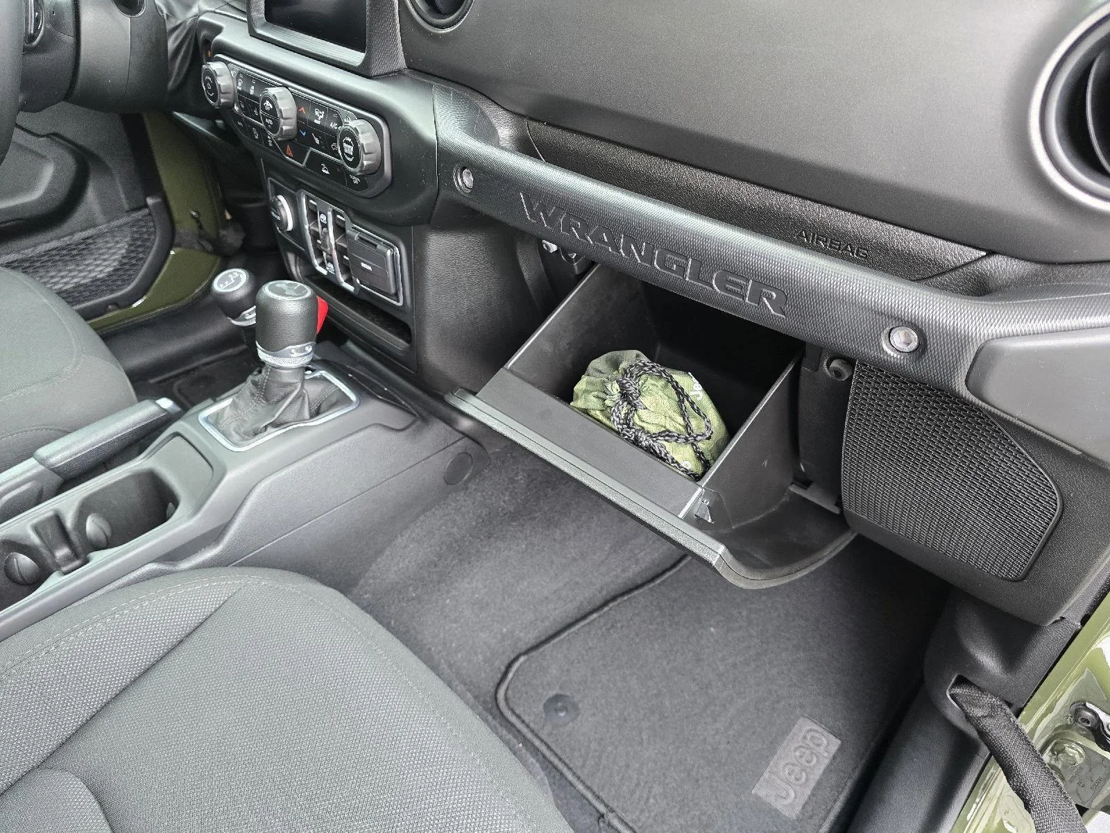 Used 2023 Sarge Green Clearcoat Jeep Sport S image 17