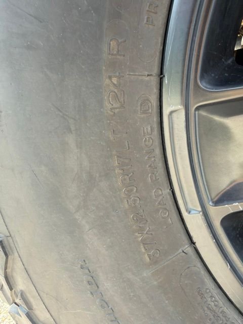 Used 2021 White Jeep Mojave image 7