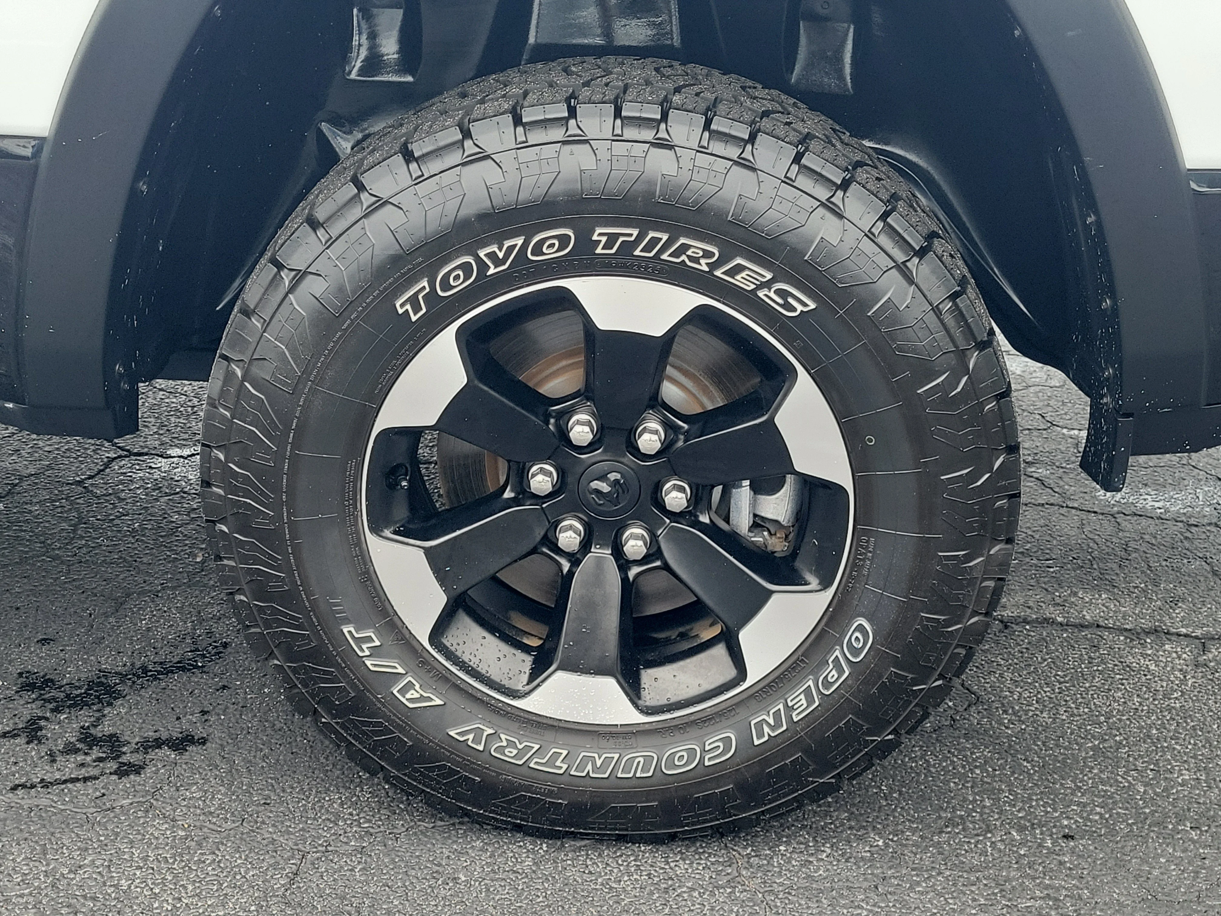 Used 2022 Bright White Clearcoat Ram Rebel image 27