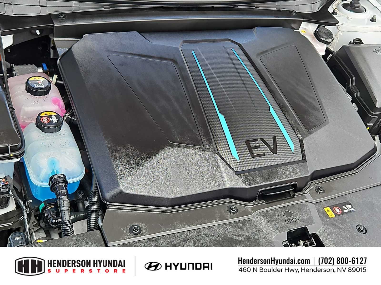 Used 2024 Atlas White Hyundai SEL image 14