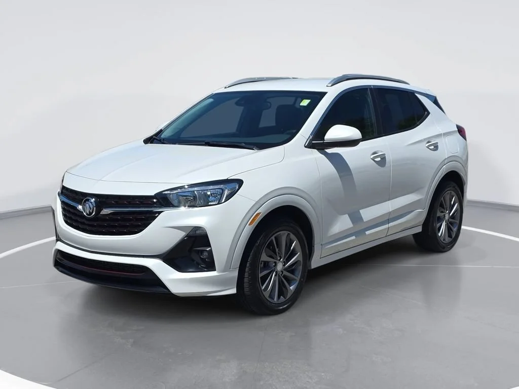 Certified Used 2023 White Frost Tricoat Buick Select image 9