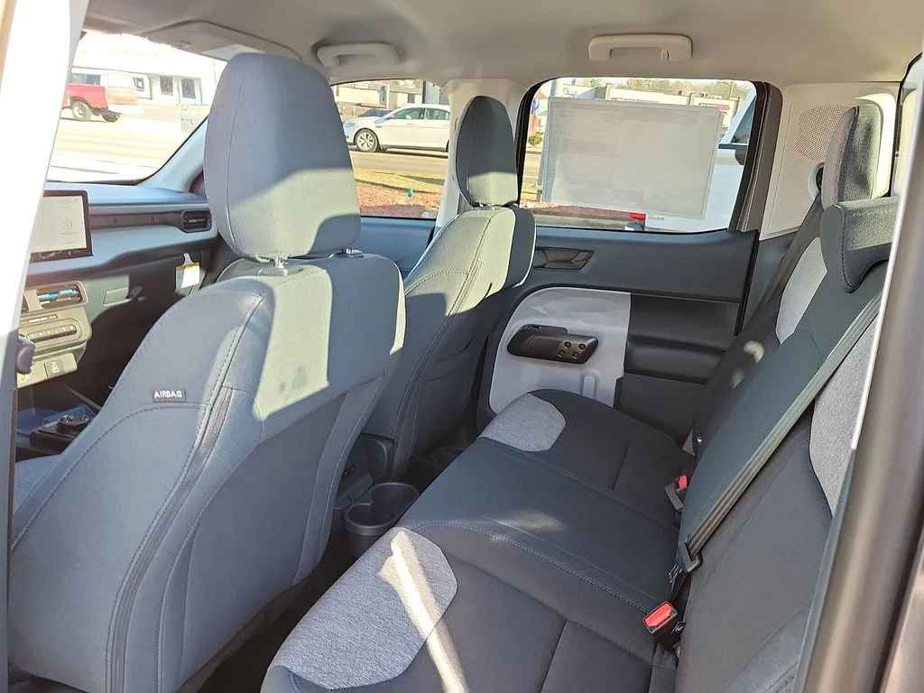 New 2026 Carbonized Gray Metallic Ford XLT image 9