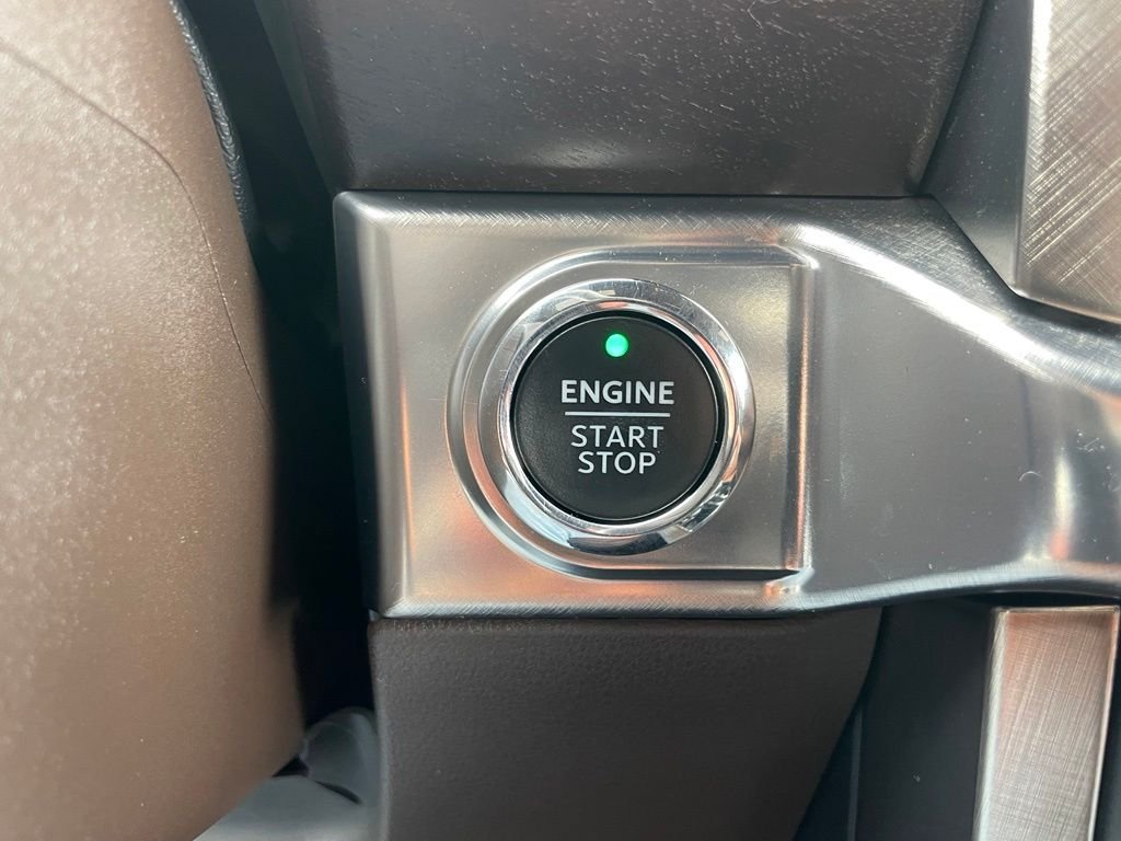 Used 2023 Blue Ford King Ranch image 49