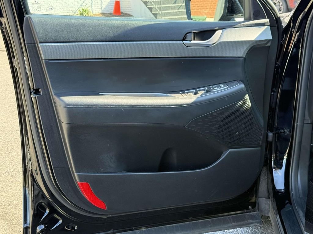 Certified Used 2023 Abyss Black Hyundai SEL image 28