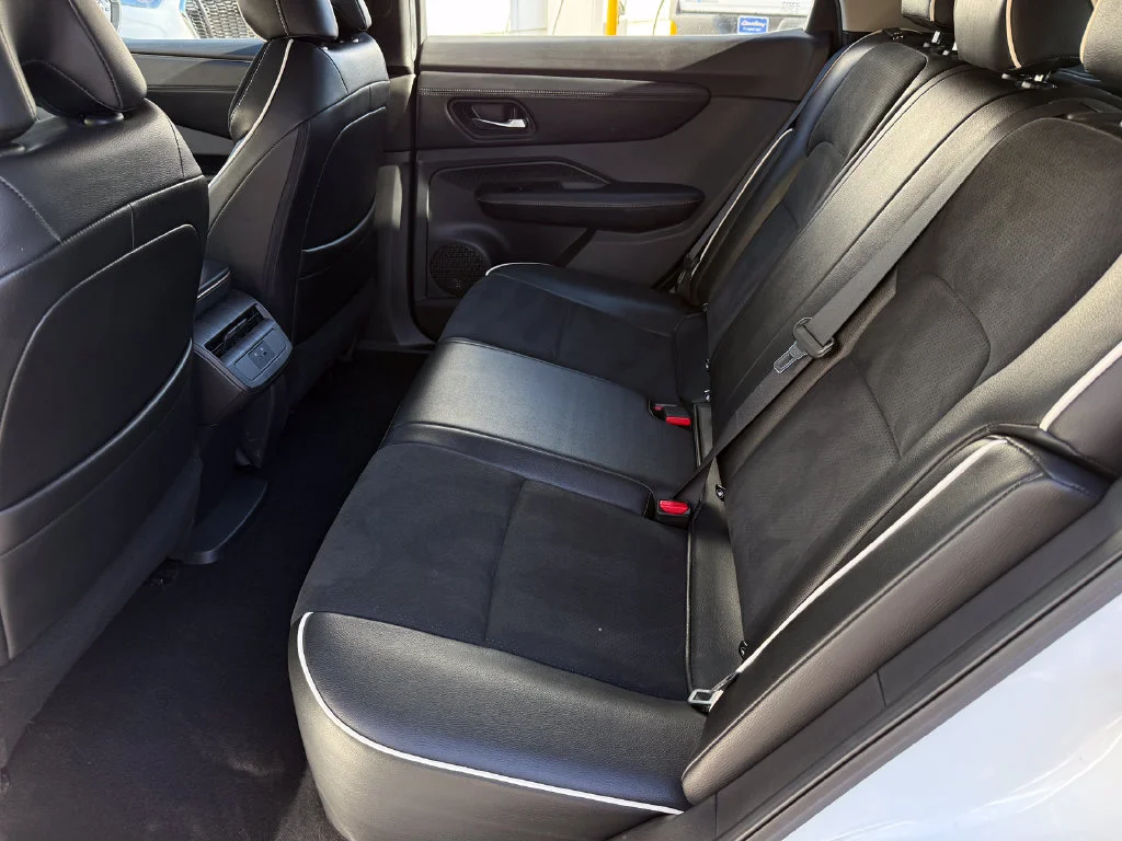 Used 2023  Nissan VENTURE+ image 19