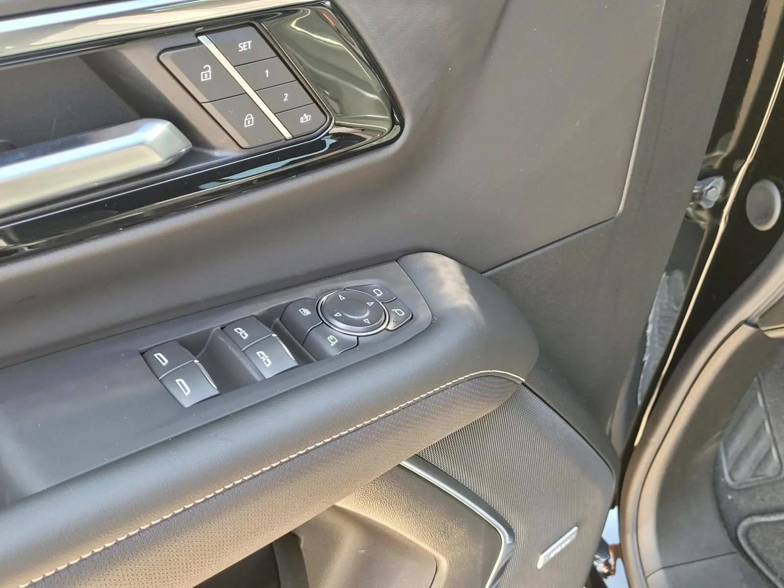 2026 Chevrolet Tahoe Premier - Photo 16