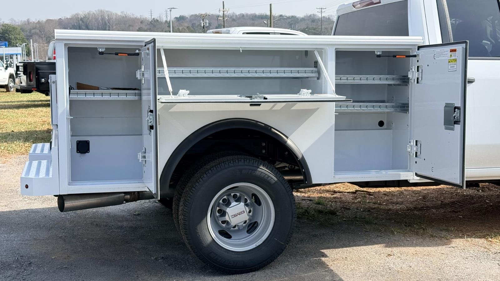 New 2026 Summit White GMC Pro DRW image 9
