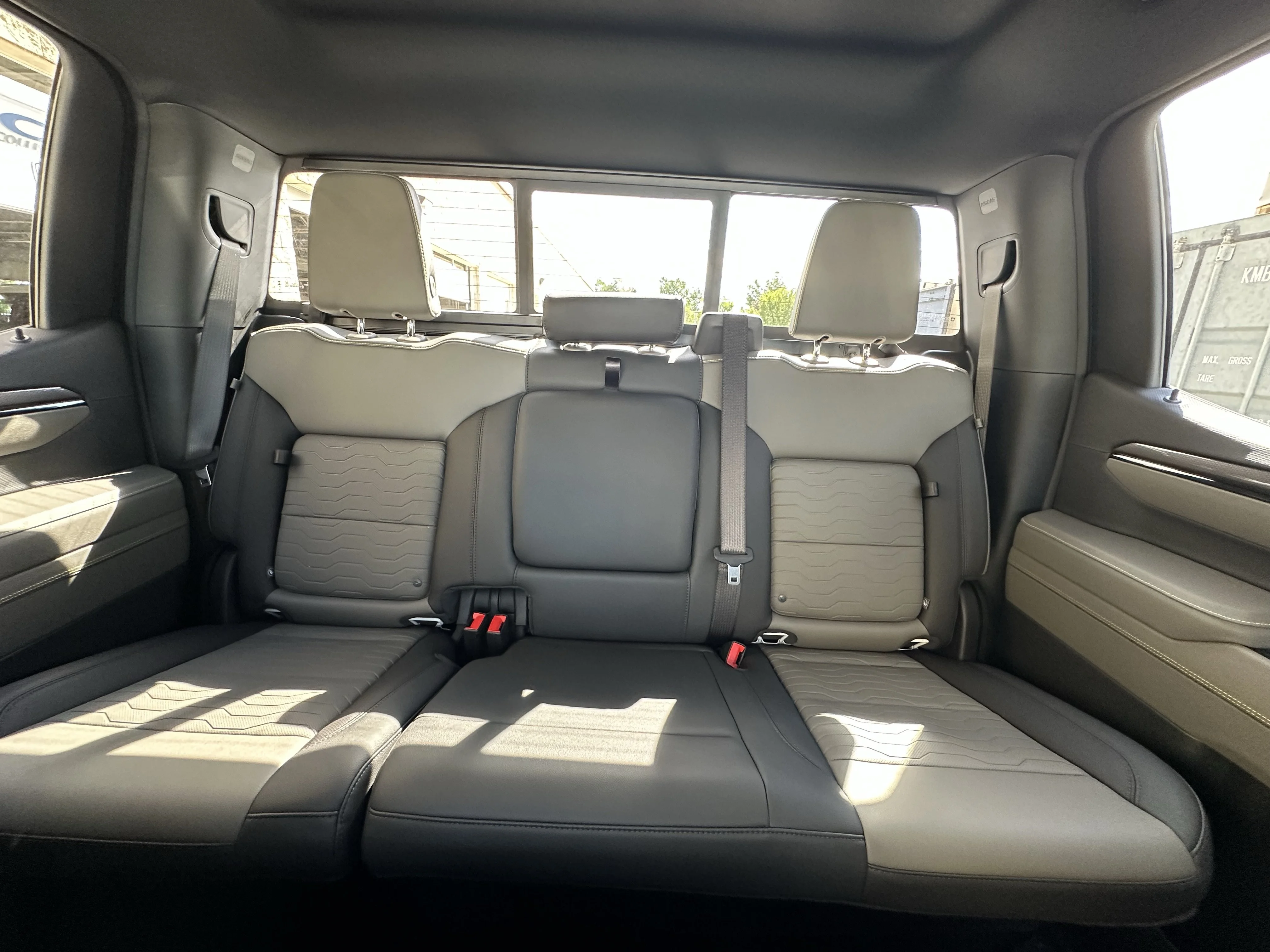 New 2026 Summit White Chevrolet ZR2 image 20