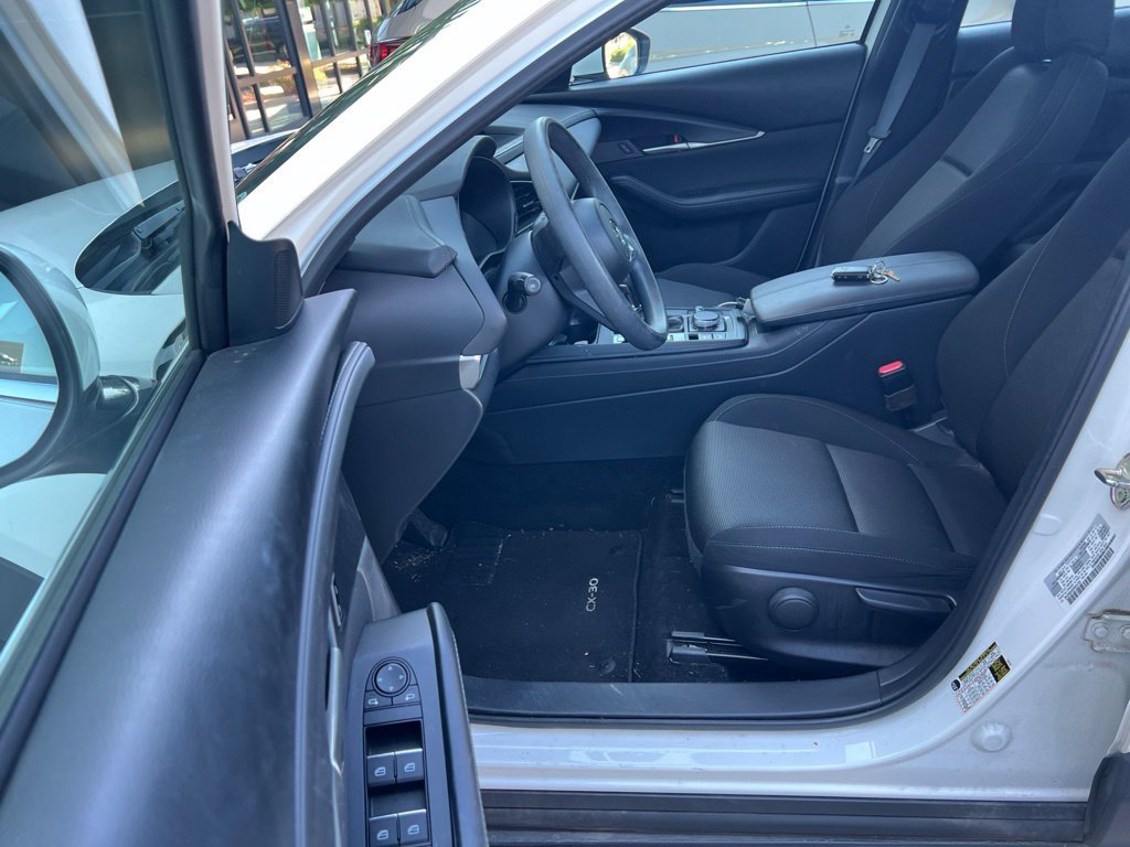 Certified Used 2024 White Mazda 2.5 S image 4