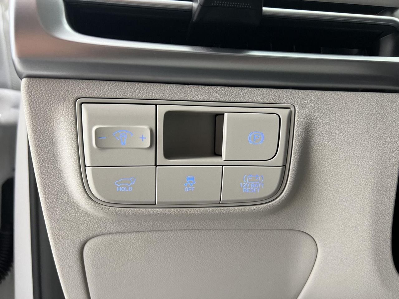 New 2026 Creamy White Pearl Hyundai SEL Convenience image 14