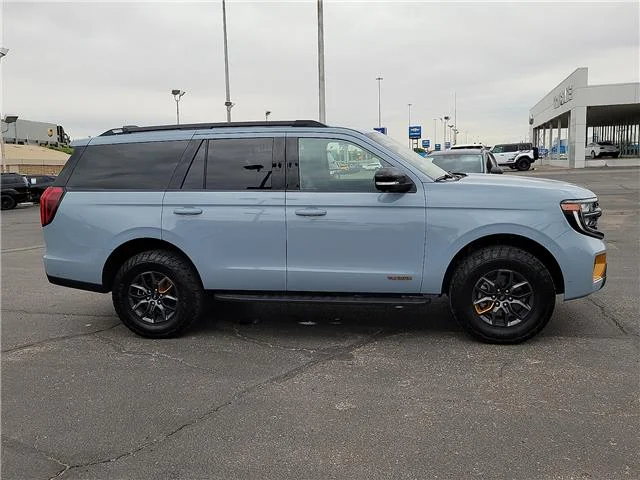 Used 2025 Glacier Gray Metallic Tricoat Ford Tremor 4x4 image 5