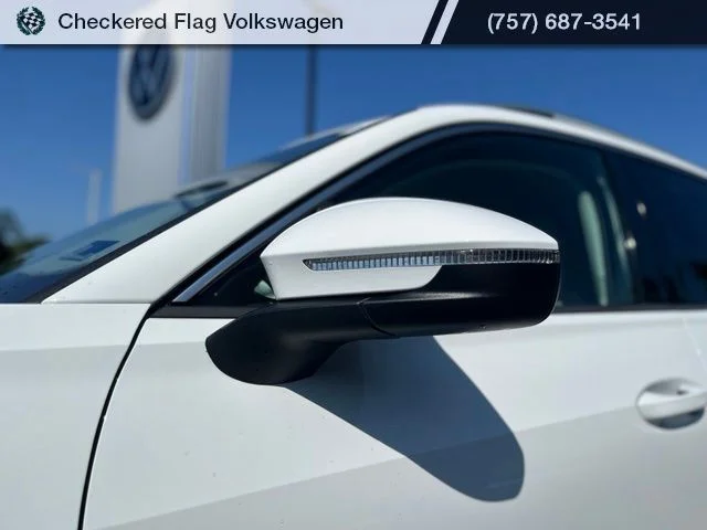 Used 2025 Pure White Volkswagen 2.0T SE image 2