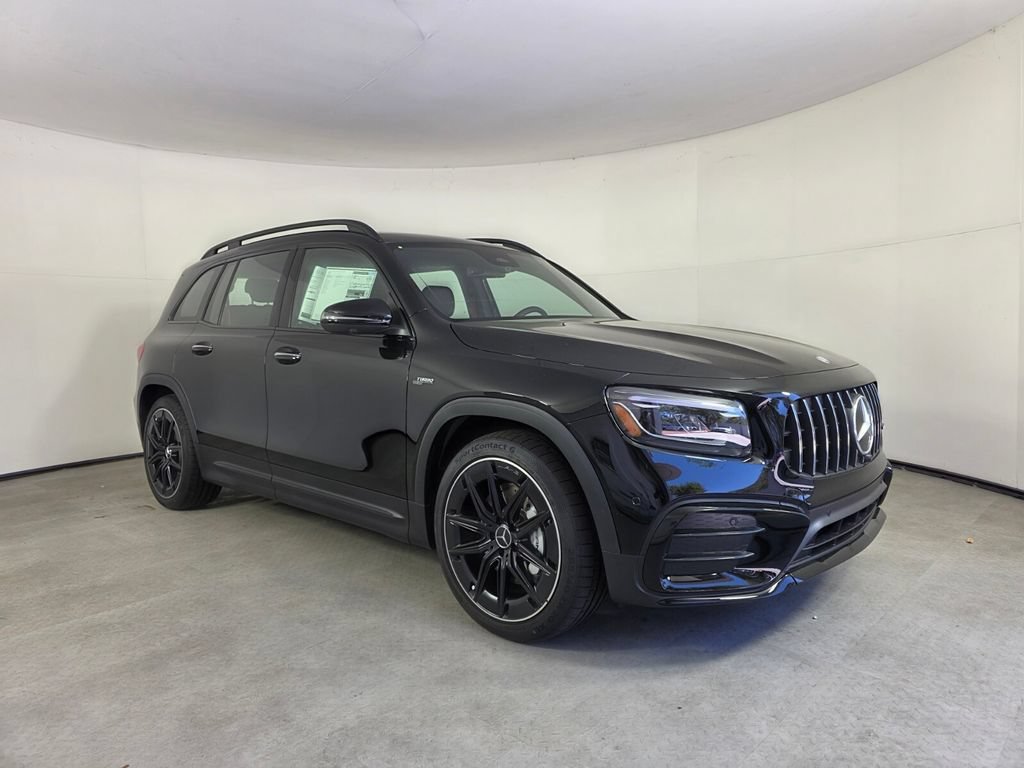 2026 Mercedes-Benz GLB AMG GLB 35 - Photo 20