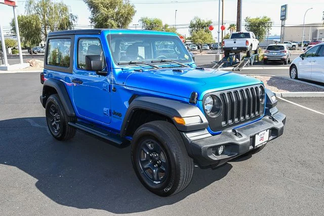 Used 2022 Blue Jeep Sport image 7